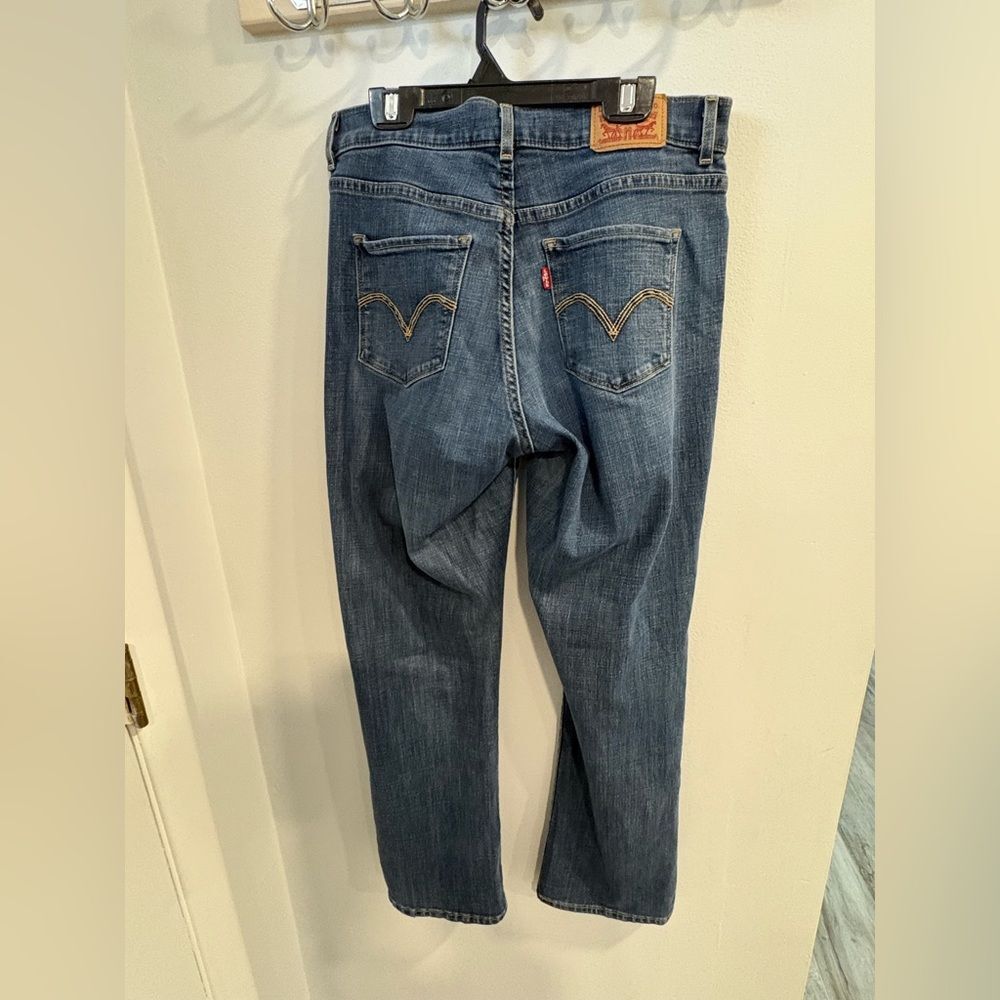 Levi's Women's Straight Leg Blue Jeans - Picture 2 of 11